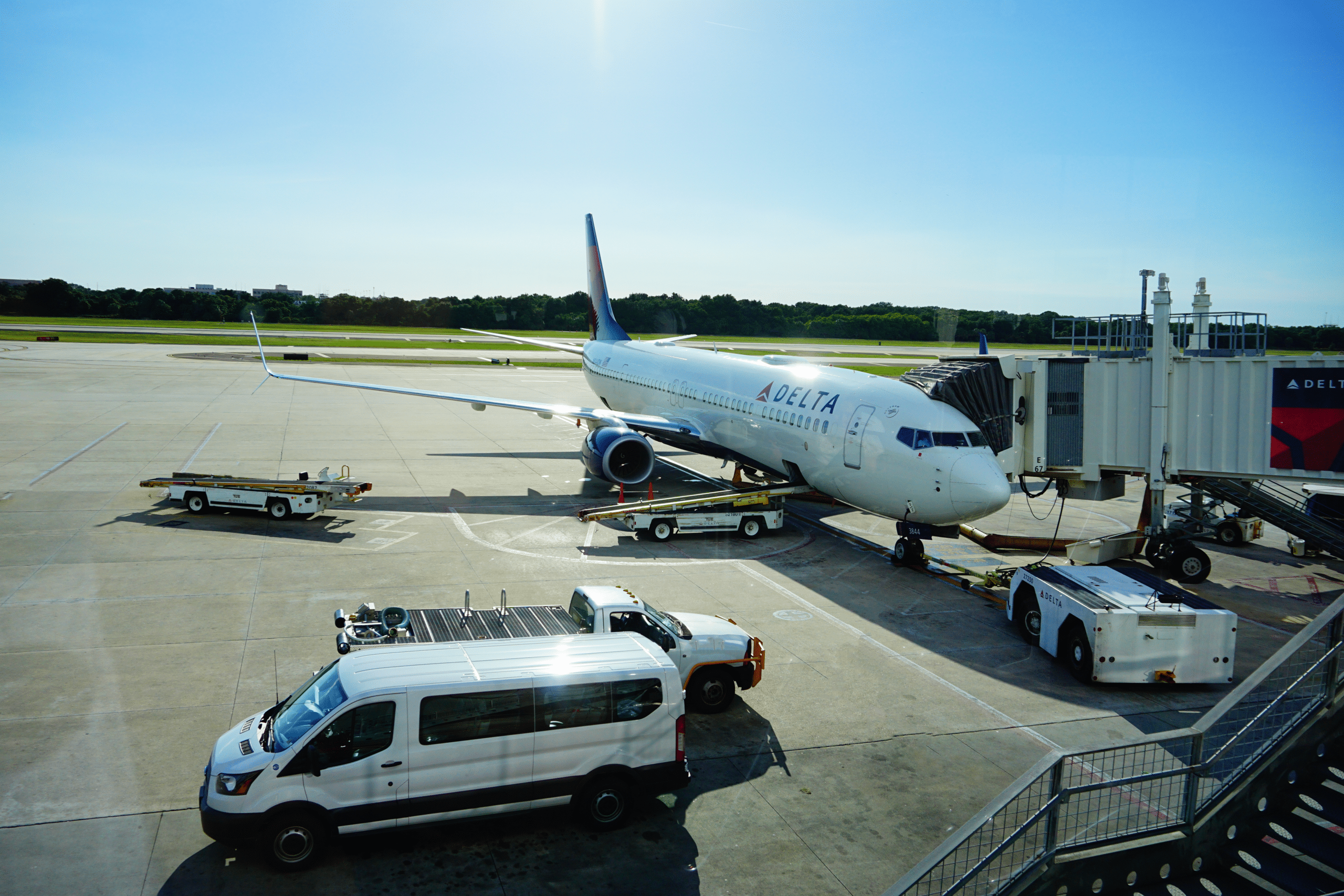 plane docked at a terminal at hartsfield-jackson atlanta international airport